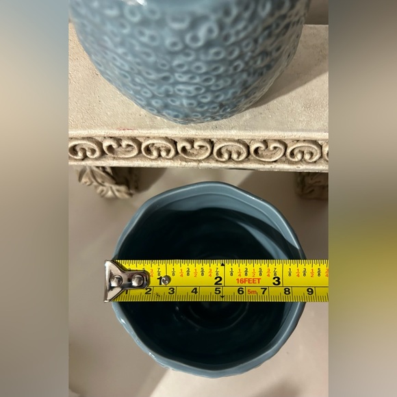 2 turquoise, textured ceramic tea cups. - Picture 6 of 6